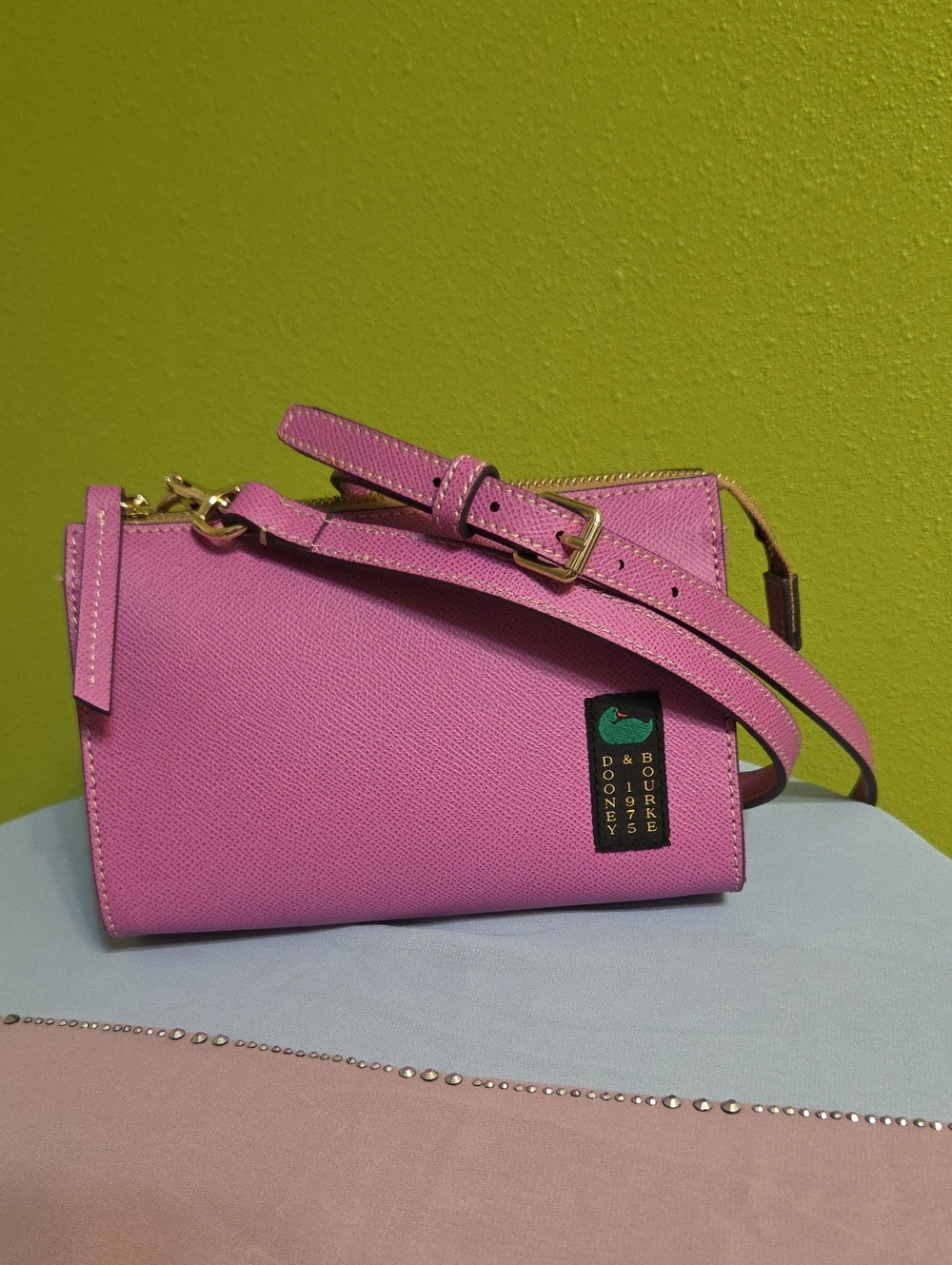 Dooney & Bourke Alpine Janine Crossbody 23 Magenta Leather Bag w/ Gold Hardware
